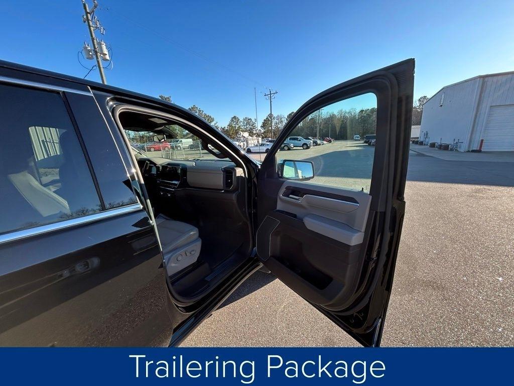 GMC Sierra 1500 SLT Crew Cab 4WD 2025