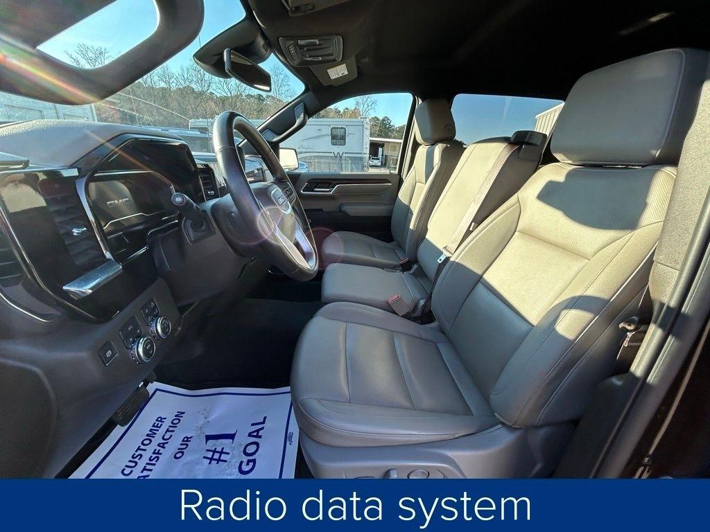 GMC Sierra 1500 SLT Crew Cab 4WD 2025