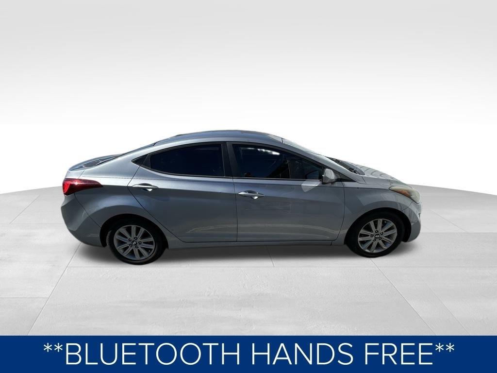 Hyundai Elantra  2016