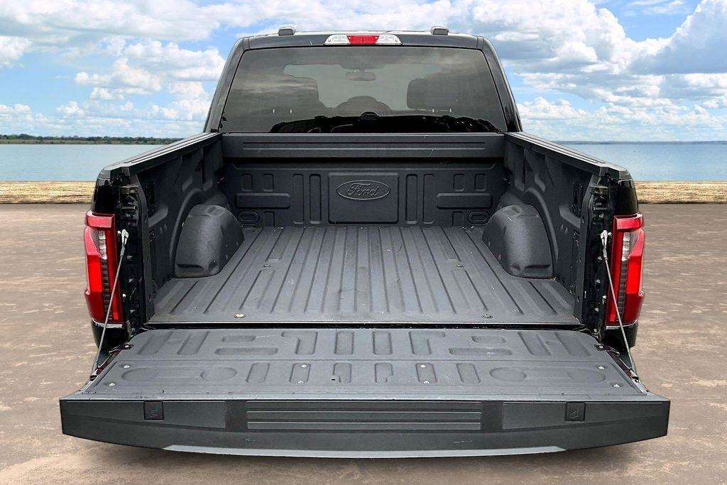 Ford F-150 XLT SuperCrew 2WD 2024