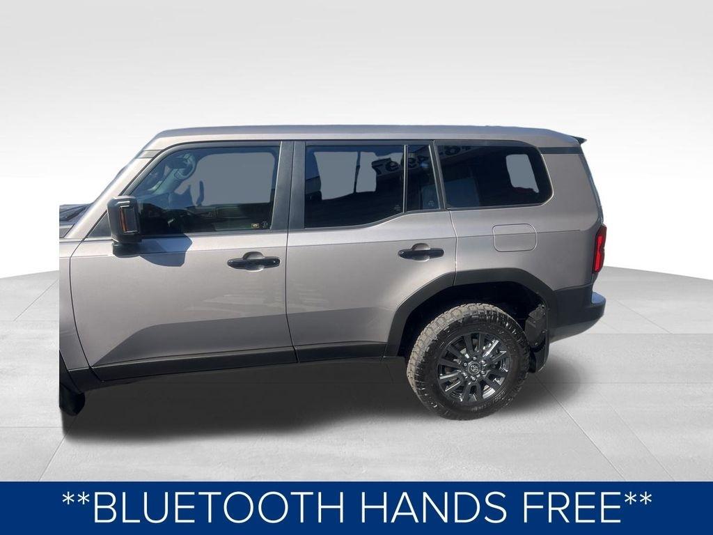 Toyota Land Cruiser Base 2024