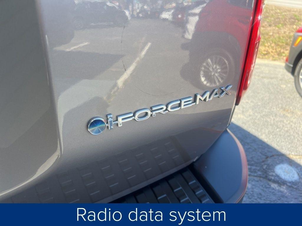 Toyota Land Cruiser Base 2024