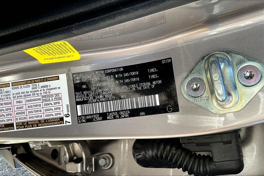 Toyota Land Cruiser Base 2024