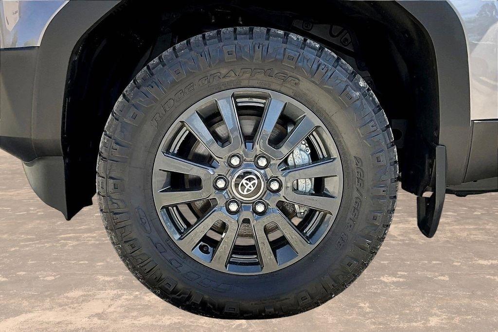 Toyota Land Cruiser Base 2024