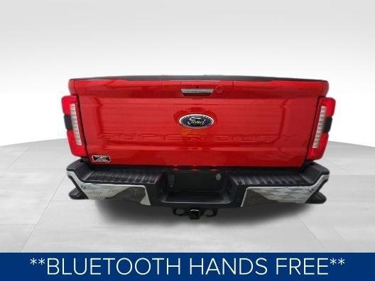 Ford F-350 SD King Ranch Crew Cab Long Bed DRW 4WD 2023