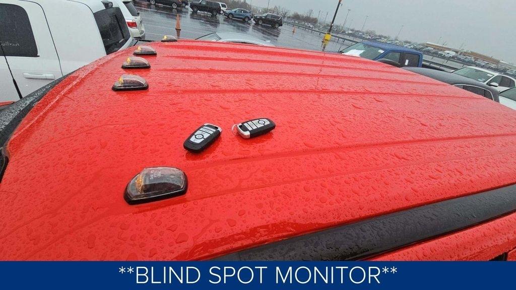 Ford F-350 SD King Ranch Crew Cab Long Bed DRW 4WD 2023