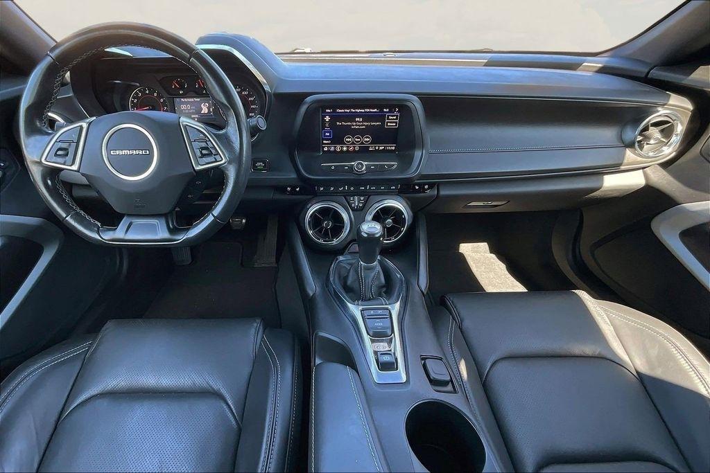 Chevrolet Camaro 2LT Coupe 6M 2022