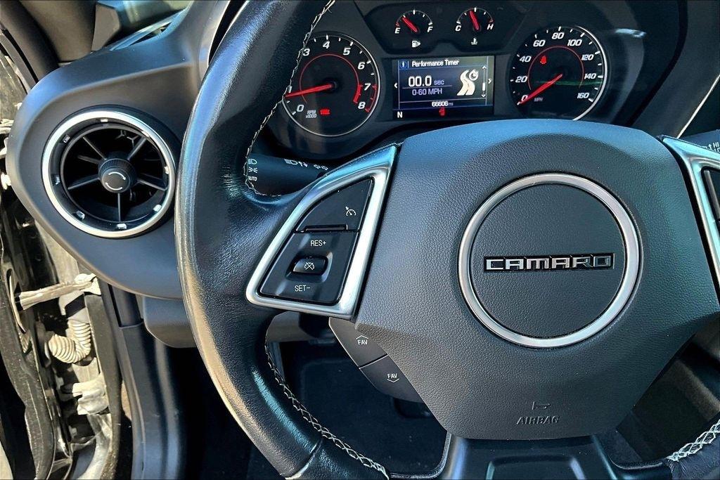 Chevrolet Camaro 2LT Coupe 6M 2022