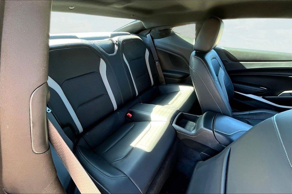 Chevrolet Camaro 2LT Coupe 6M 2022