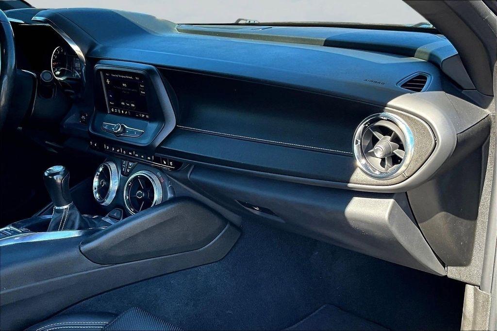 Chevrolet Camaro 2LT Coupe 6M 2022