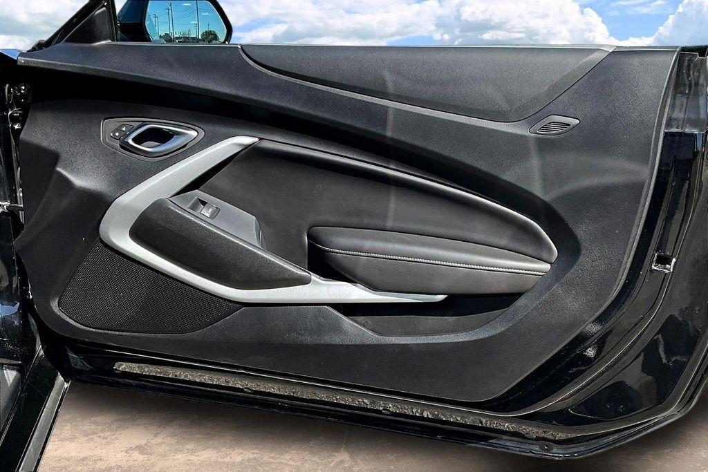 Chevrolet Camaro 2LT Coupe 6M 2022