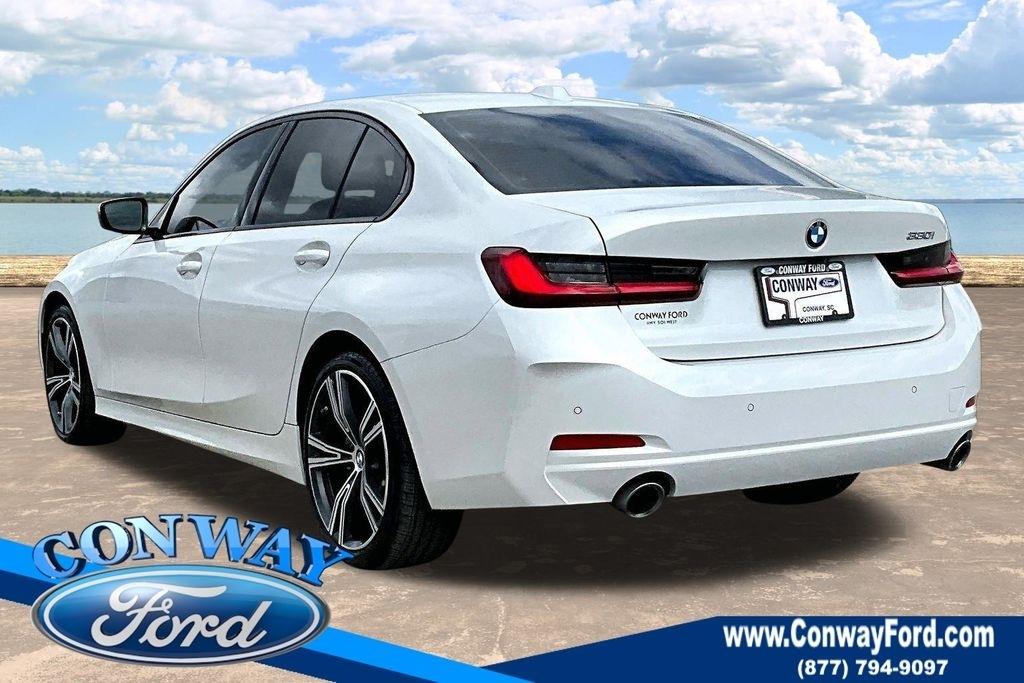 BMW 3-Series 330i 2023