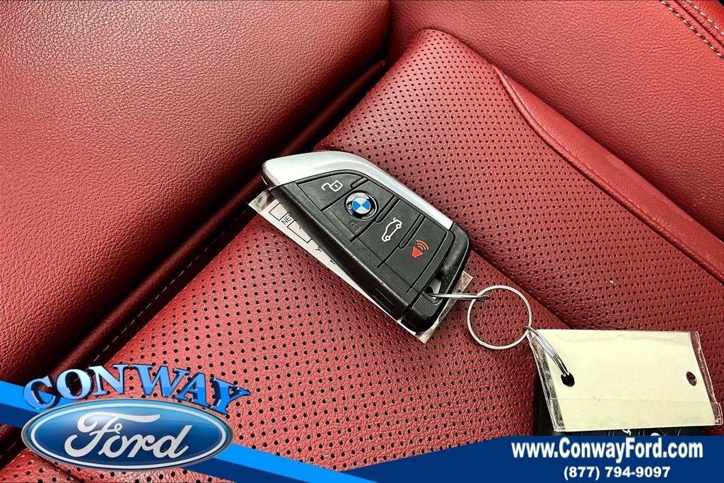 BMW 3-Series 330i 2023