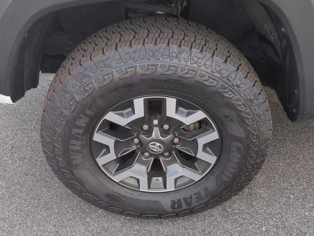 Toyota Tacoma SR5 Double Cab Long Bed V6 6AT 4WD 2022