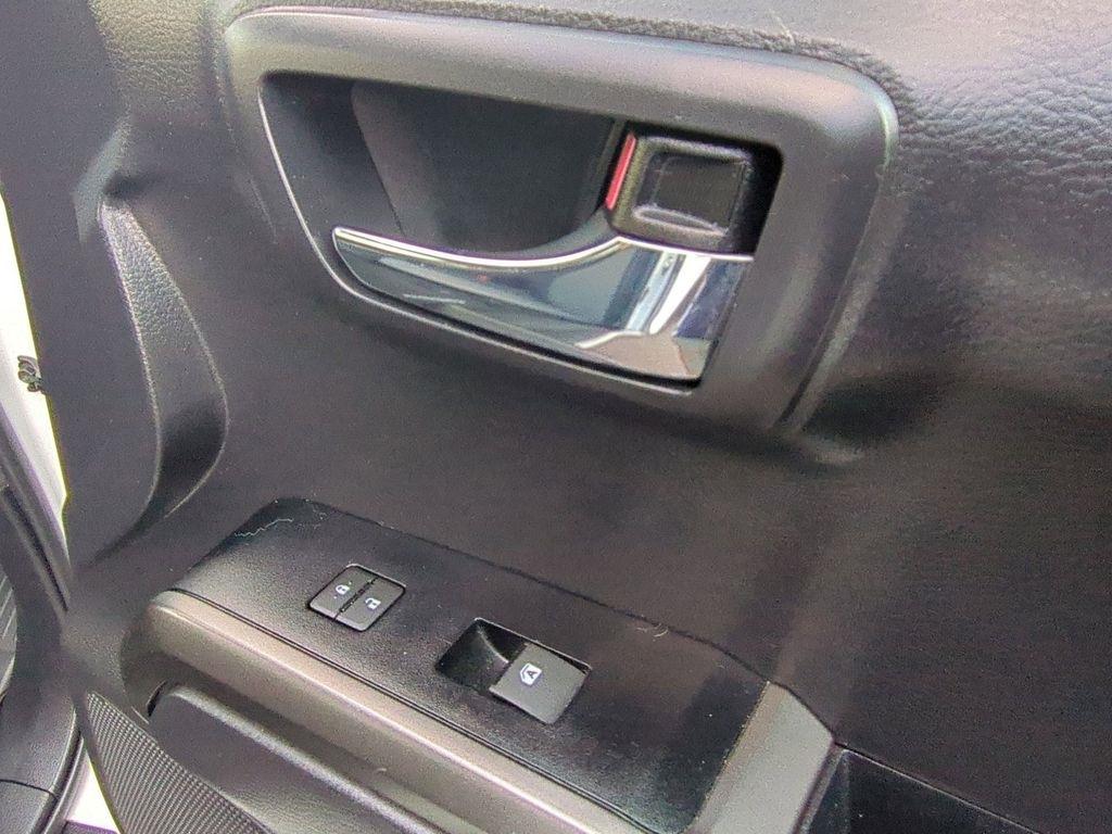 Toyota Tacoma SR5 Double Cab Long Bed V6 6AT 4WD 2022