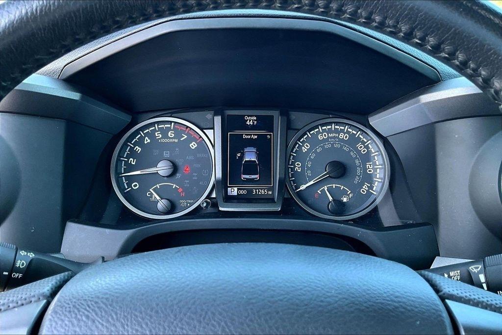 Toyota Tacoma SR5 Double Cab Long Bed V6 6AT 4WD 2022