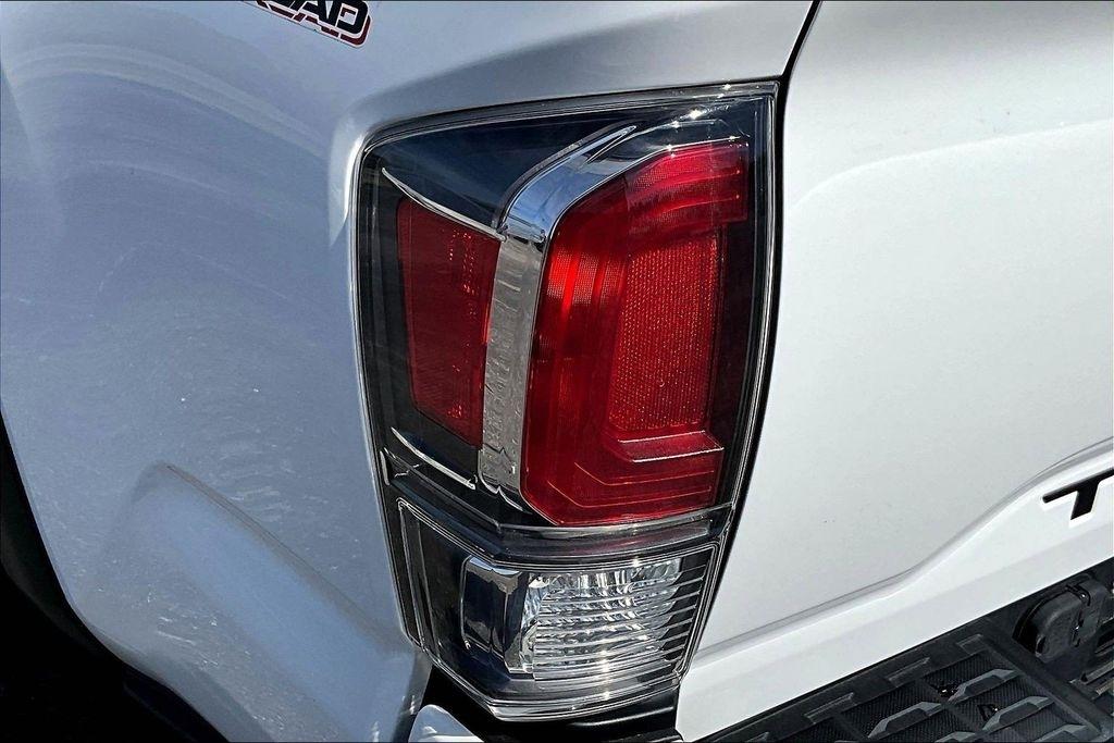 Toyota Tacoma SR5 Double Cab Long Bed V6 6AT 4WD 2022