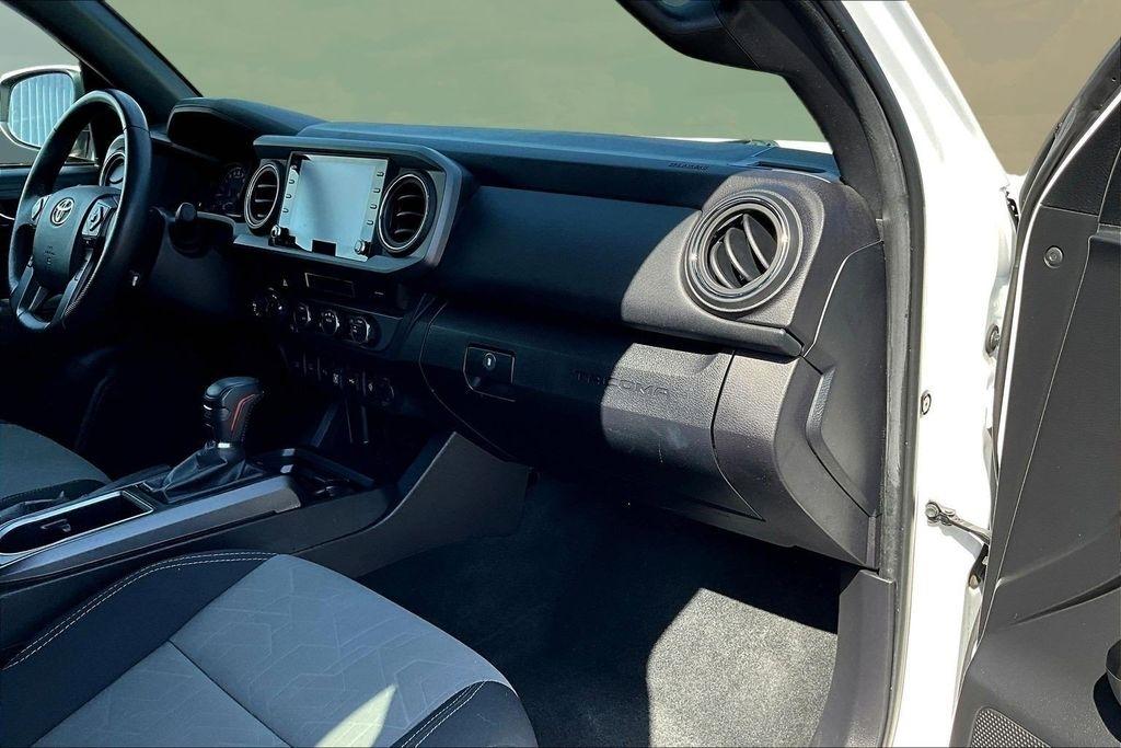 Toyota Tacoma SR5 Double Cab Long Bed V6 6AT 4WD 2022