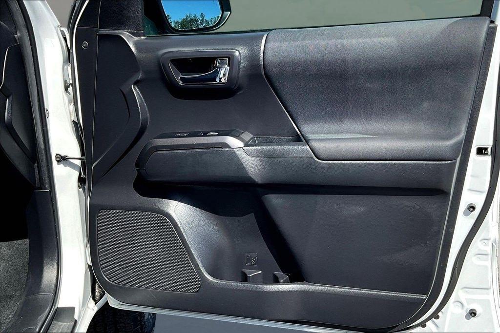 Toyota Tacoma SR5 Double Cab Long Bed V6 6AT 4WD 2022