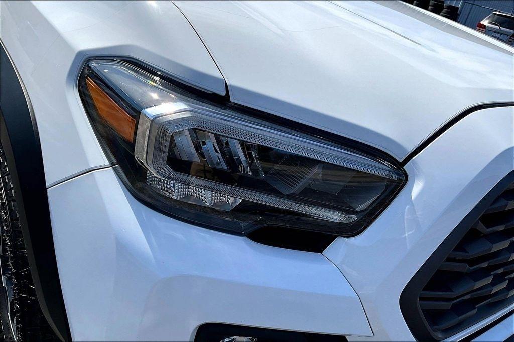 Toyota Tacoma SR5 Double Cab Long Bed V6 6AT 4WD 2022