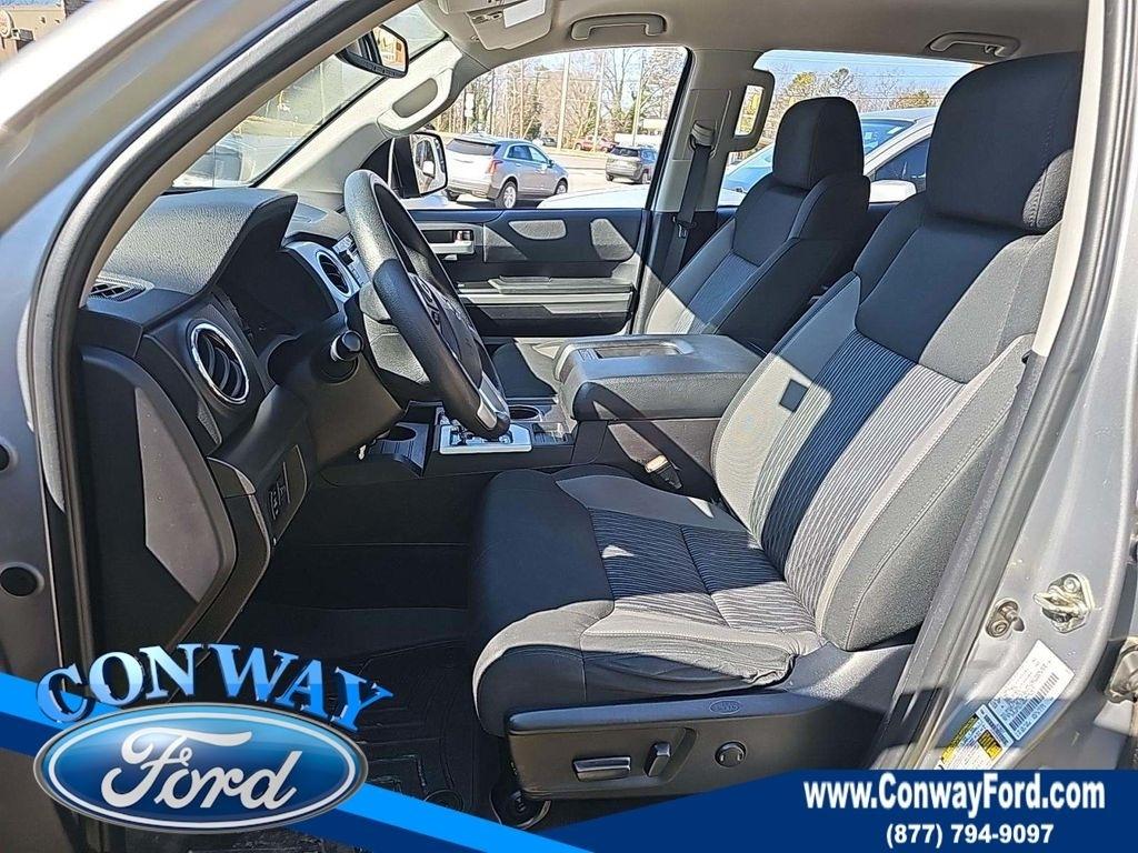 Toyota Tundra SR5 5.7L V8 FFV CrewMax 2WD 2016