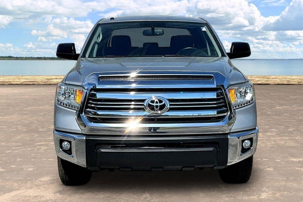 Toyota Tundra SR5 5.7L V8 FFV CrewMax 2WD 2016