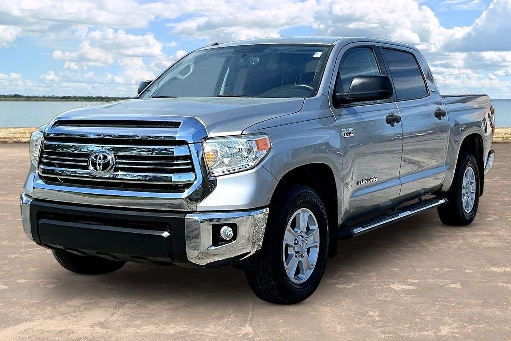 Toyota Tundra SR5 5.7L V8 FFV CrewMax 2WD 2016
