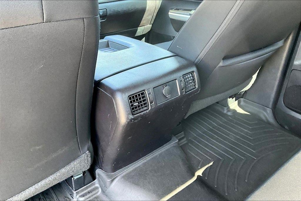 Toyota Tundra SR5 5.7L V8 FFV CrewMax 2WD 2016