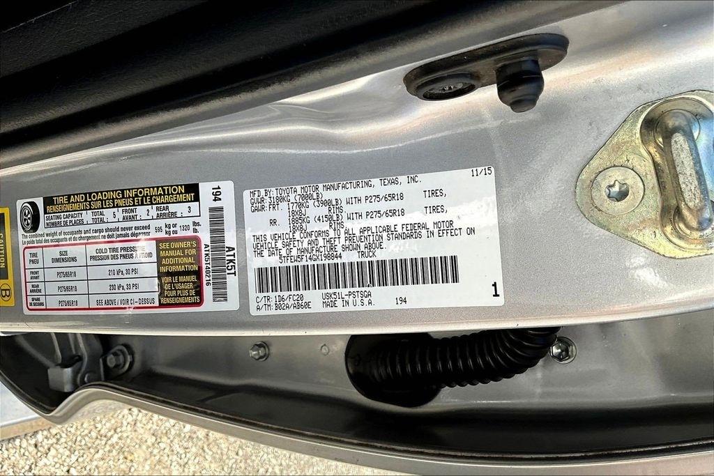 Toyota Tundra SR5 5.7L V8 FFV CrewMax 2WD 2016