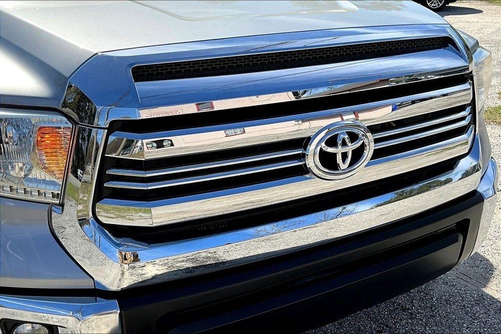 Toyota Tundra SR5 5.7L V8 FFV CrewMax 2WD 2016