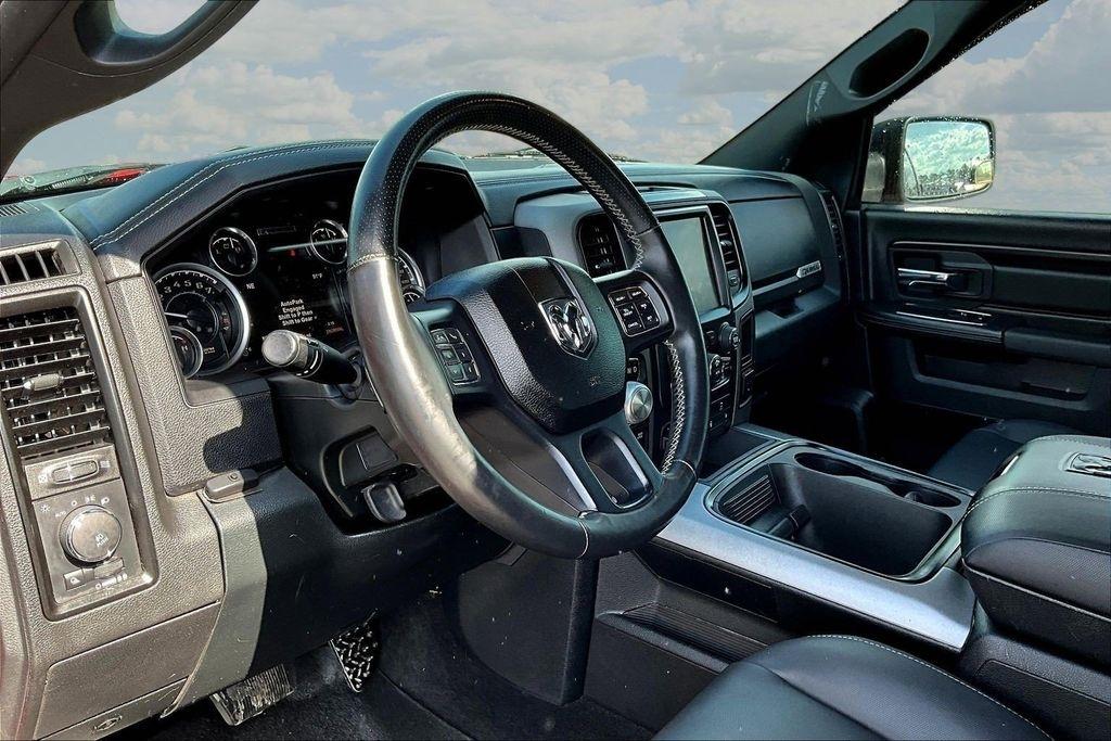 RAM 1500 Rebel Crew Cab SWB 4WD 2017