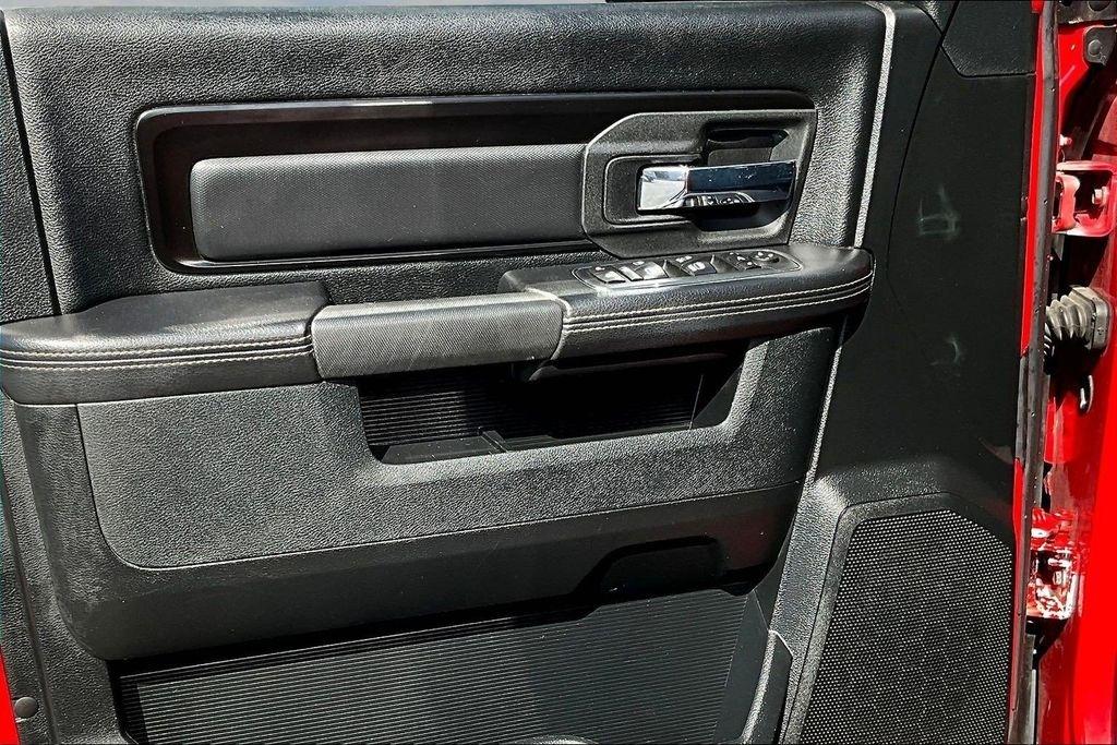 RAM 1500 Rebel Crew Cab SWB 4WD 2017