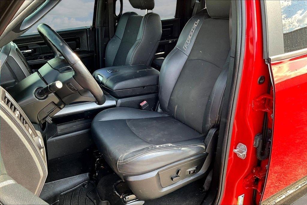 RAM 1500 Rebel Crew Cab SWB 4WD 2017