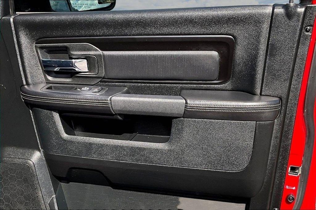 RAM 1500 Rebel Crew Cab SWB 4WD 2017