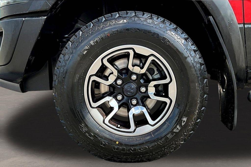 RAM 1500 Rebel Crew Cab SWB 4WD 2017