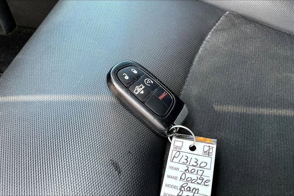 RAM 1500 Rebel Crew Cab SWB 4WD 2017