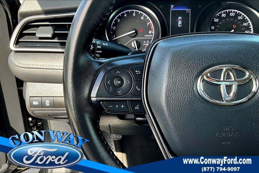 Toyota Camry SE 2023