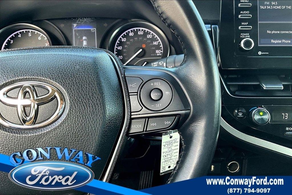 Toyota Camry SE 2023