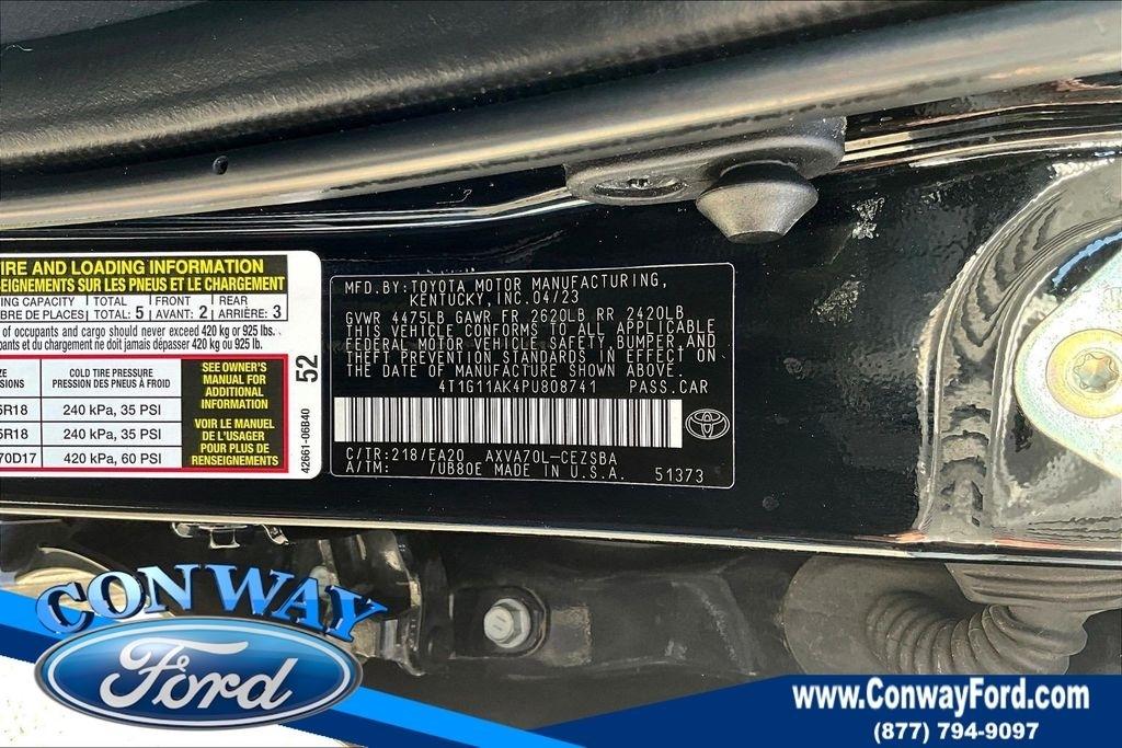 Toyota Camry SE 2023