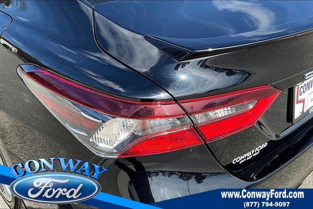 Toyota Camry SE 2023