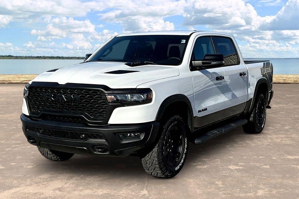 RAM 1500 Rebel Crew Cab SB 4WD 2025