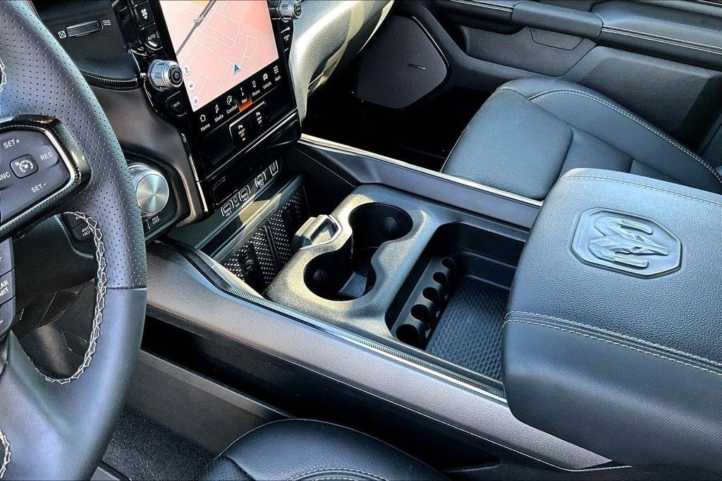 RAM 1500 Rebel Crew Cab SB 4WD 2025