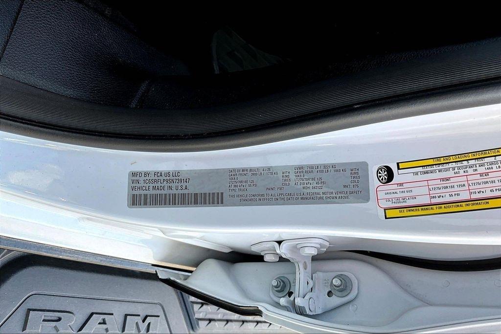 RAM 1500 Rebel Crew Cab SB 4WD 2025