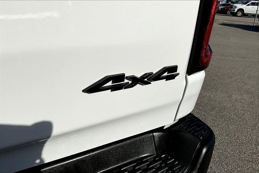 RAM 1500 Rebel Crew Cab SB 4WD 2025