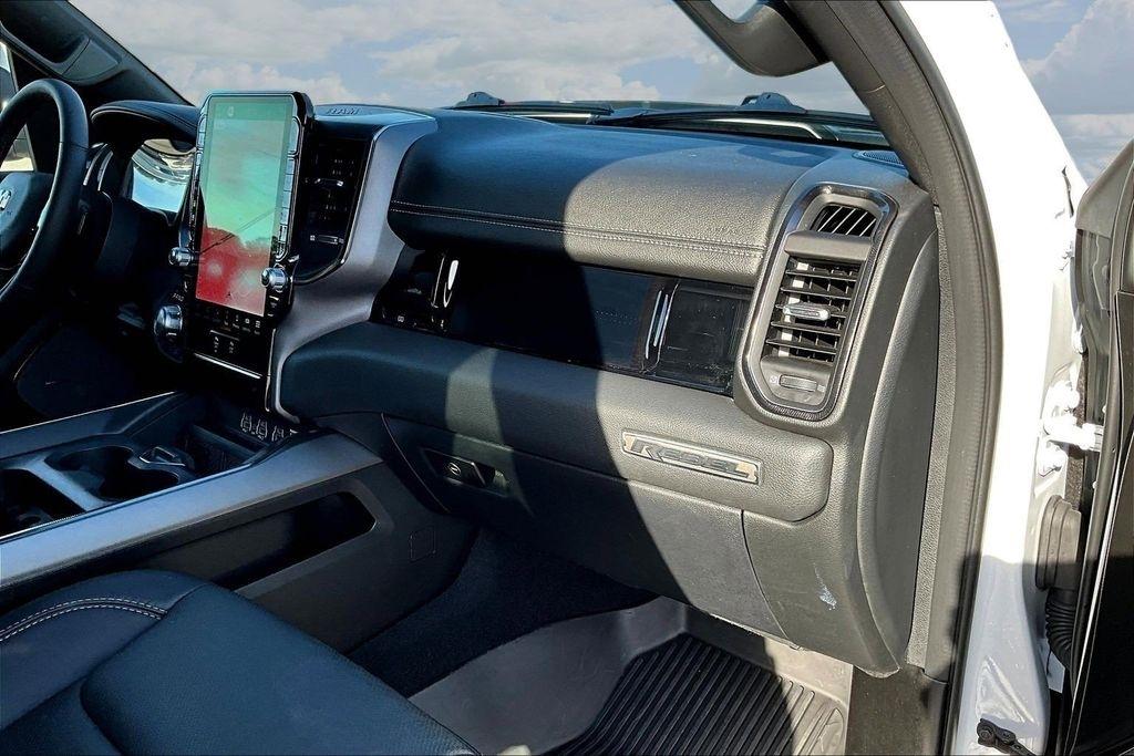 RAM 1500 Rebel Crew Cab SB 4WD 2025