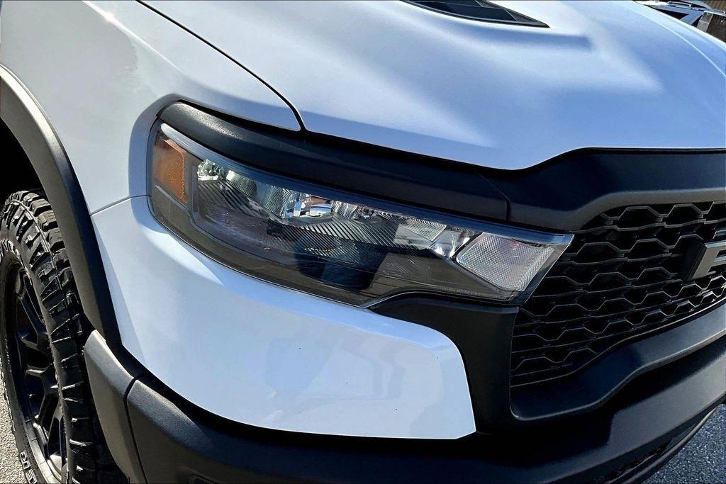 RAM 1500 Rebel Crew Cab SB 4WD 2025