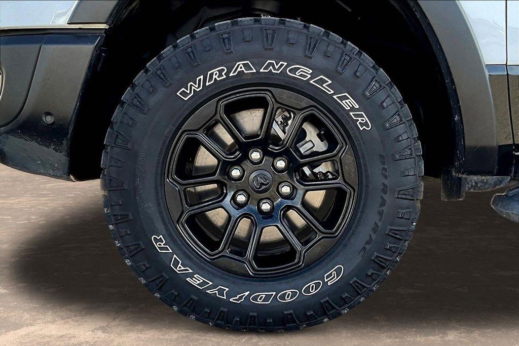 RAM 1500 Rebel Crew Cab SB 4WD 2025