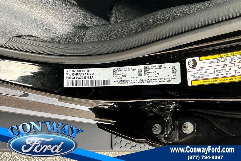 RAM 1500 Laramie Crew Cab SWB 4WD 2020