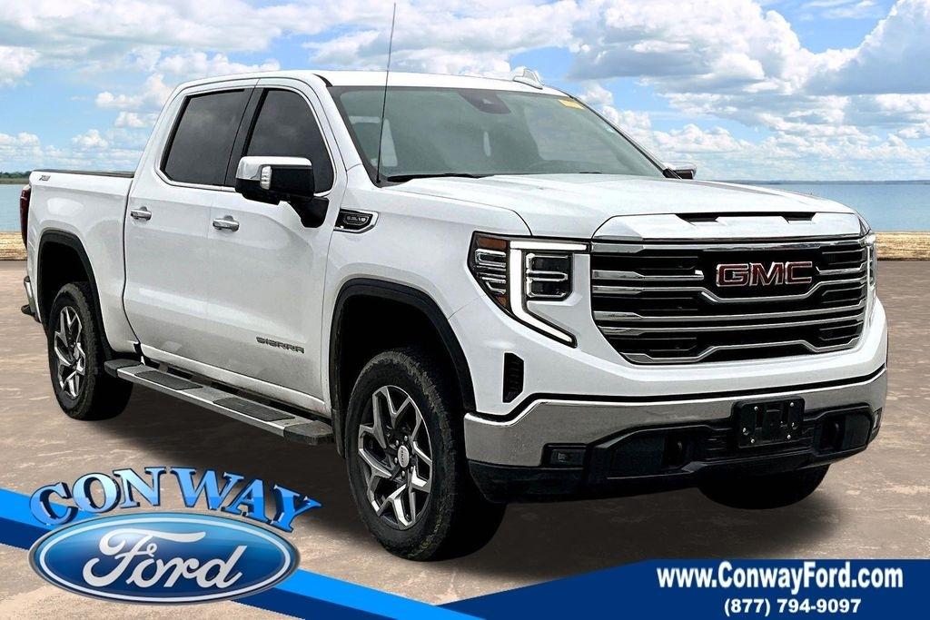 2022 GMC Sierra 1500 SLT Crew Cab 4WD