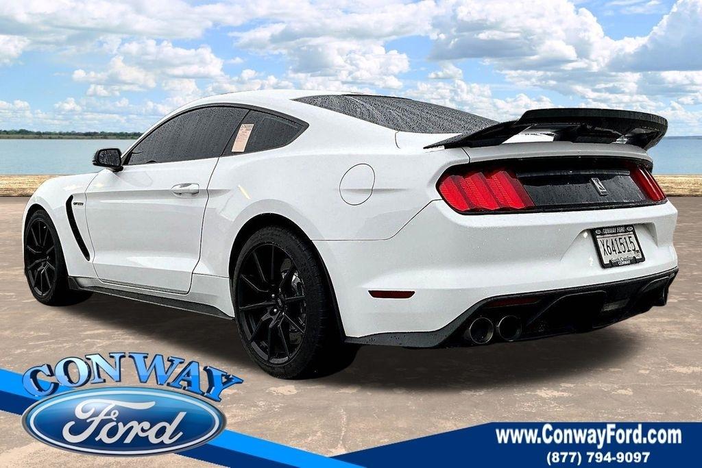 Ford Shelby GT350 Base 2017